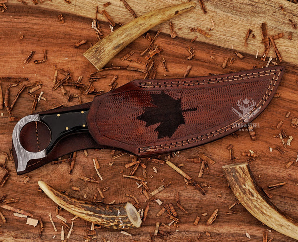Custom Ringtail Hunting Knife – Bull Horn Handle – Stainless Damascus Blade with Maple Leaf Sheath