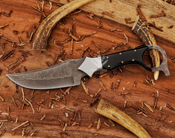 Handmade D2 Hunting Knife | Ringtail Grip | Bullhorn Handle
