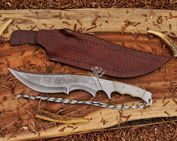 Handmade Damascus Bowie Knife – 8” Hunting Blade