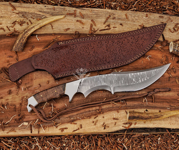 Damascus Bowie knife with leather sheath