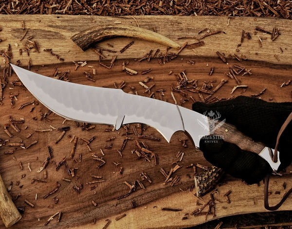 bowie-knife-for-survival