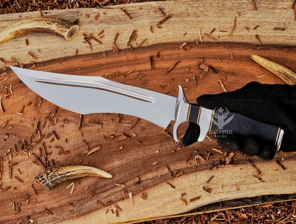 Full view of D2 steel survival bowie knife