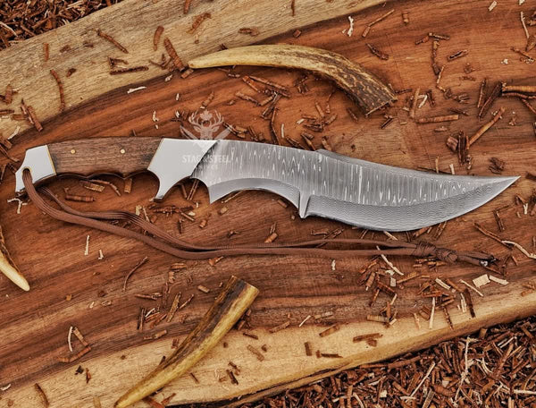 Full length view of handmade Damascus Bowie hunting knife