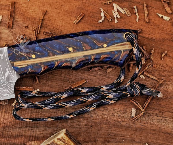 Close-up of handle on Damascus skinning knife
