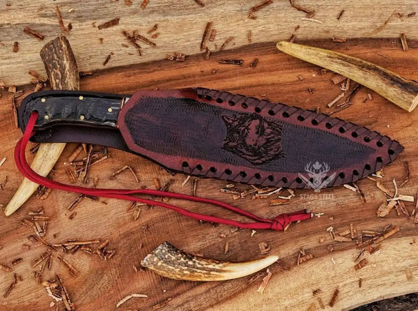 Handmade damascus hunter knife with leather sheath