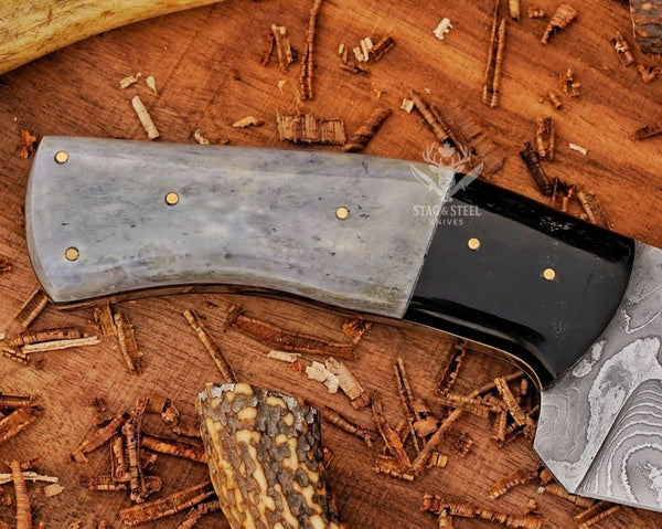 Damascus Kukri Bowie knife handle detail