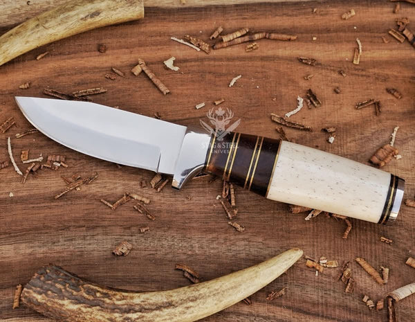 compact size small D2 hunting knife