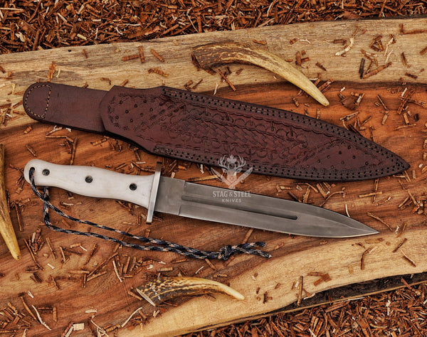 Big Dagger – D2 Steel Boar Hunting Knife with Beige Micarta Handle