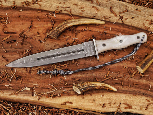 Big Dagger – Damascus Stainless Steel Boar Hunting Knife with Beige Micarta Handle