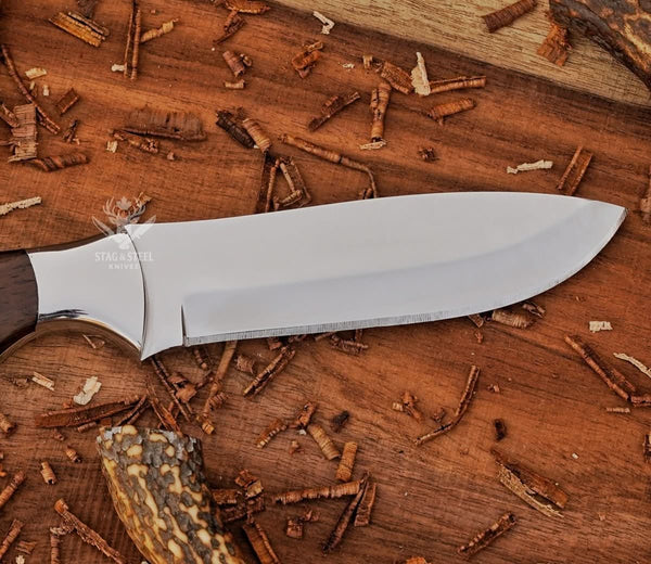 D2 Steel Hunting Bushcraft Knife: Mirror Polish Blade