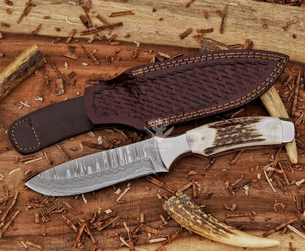 Hunting Bushcraft Knife - VG10 Stainless Damascus Steel Blade