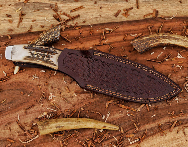 Bushcraft Knife | Stainless Damascus Steel Blade | Stag Handle | SS Bolsters & Leather Sheath.