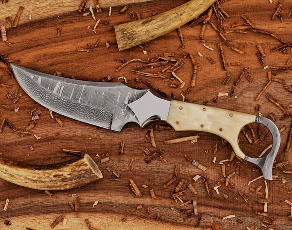 Custom Ringtail Hunting Knife – Camel Bone Handle – Stainless Damascus Blade with Maple Leaf Sheath