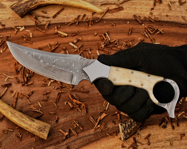 Custom Ringtail Hunting Knife – Camel Bone Handle – Stainless Damascus Blade with Maple Leaf Sheath