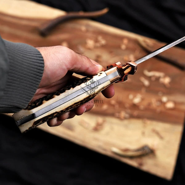 Handle spine thickness copper damascus knife Antler handle detail
