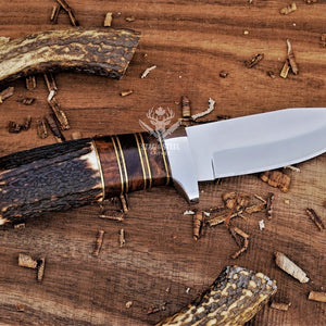 D2 small hunting knife with stainless steel guard