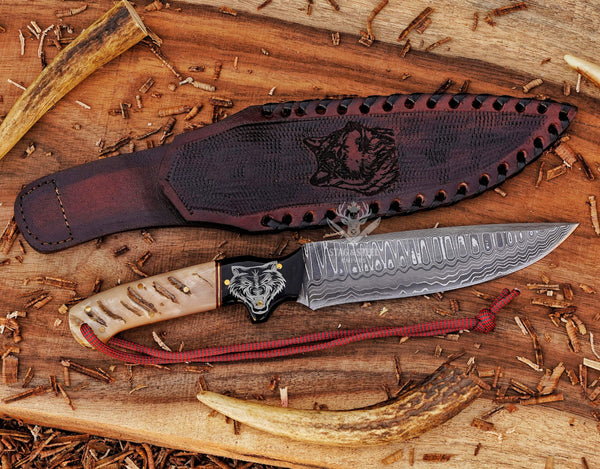 Full tang damascus hunting knife front view premium hunter knife