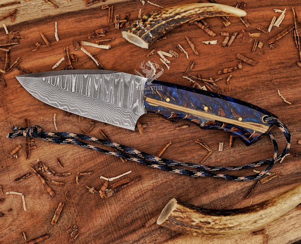 Handle grip detail of handmade skinning knife